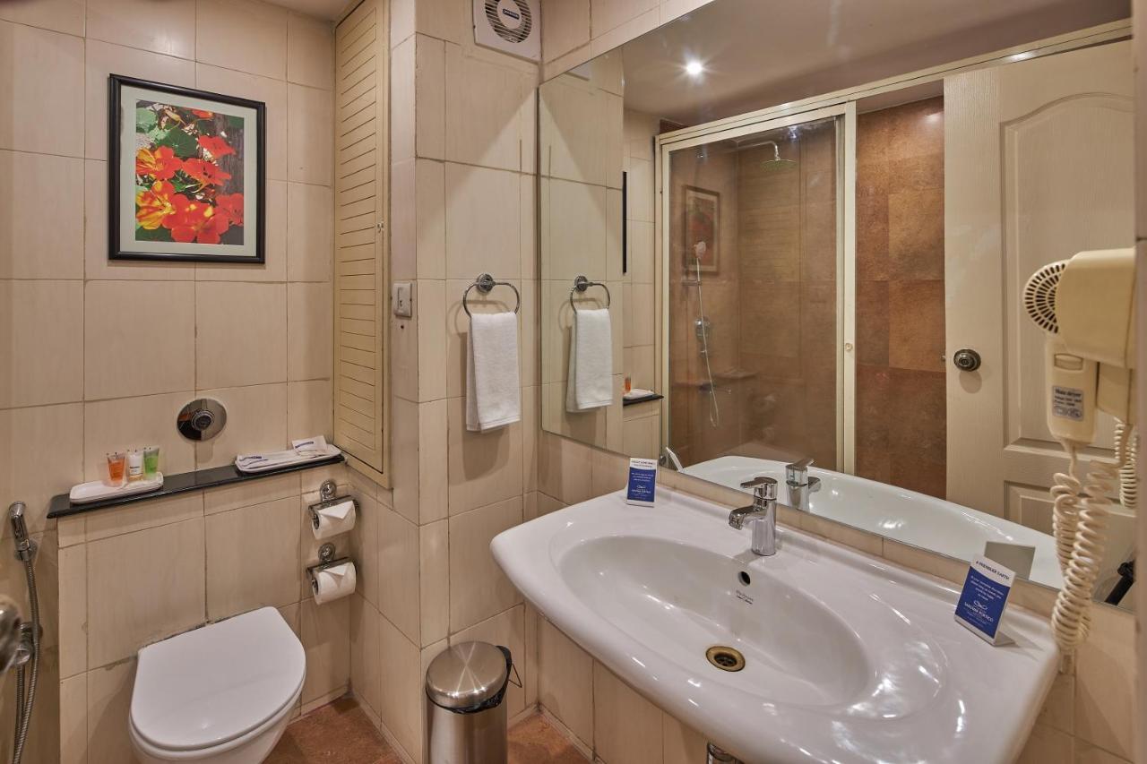 Tulip Inn Koramangala Bangalore Bagian luar foto