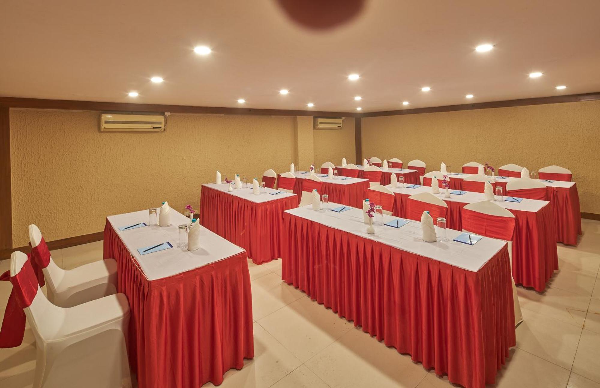 Tulip Inn Koramangala Bangalore Bagian luar foto