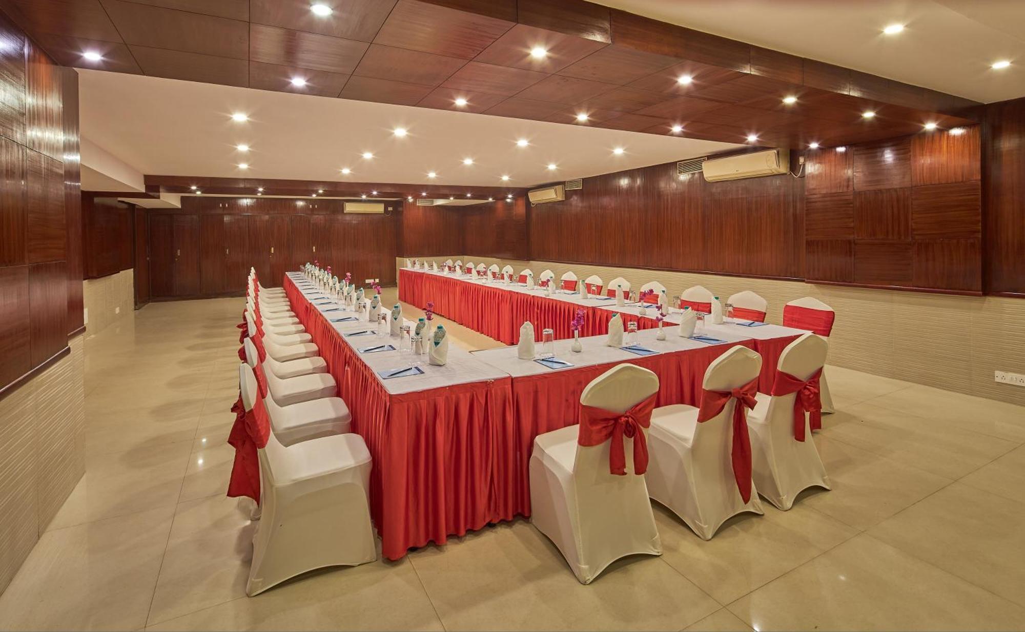 Tulip Inn Koramangala Bangalore Bagian luar foto